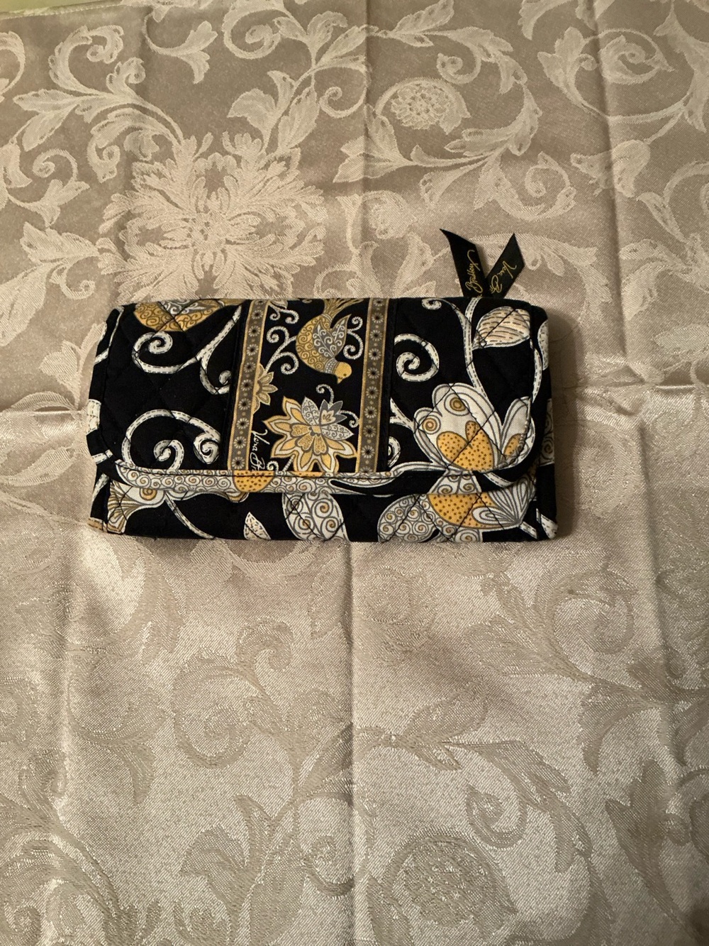 Vera Bradley Black, Yellow Gold and White Quilted Floral Organizer